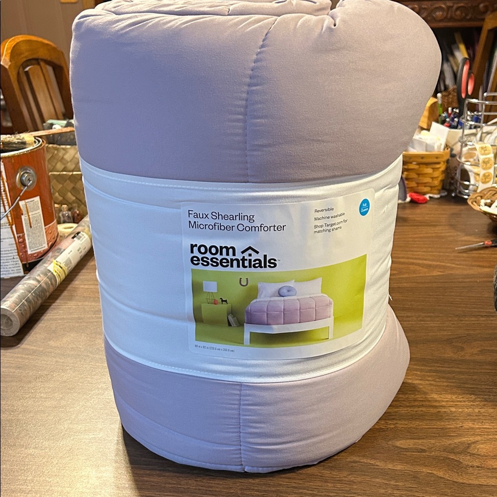 Room Essentials Faux Shearling Microfiber Comforter - Lavender